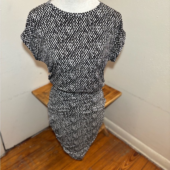 Vince Camuto Black & White Ruched Side Dress - Picture 2 of 10